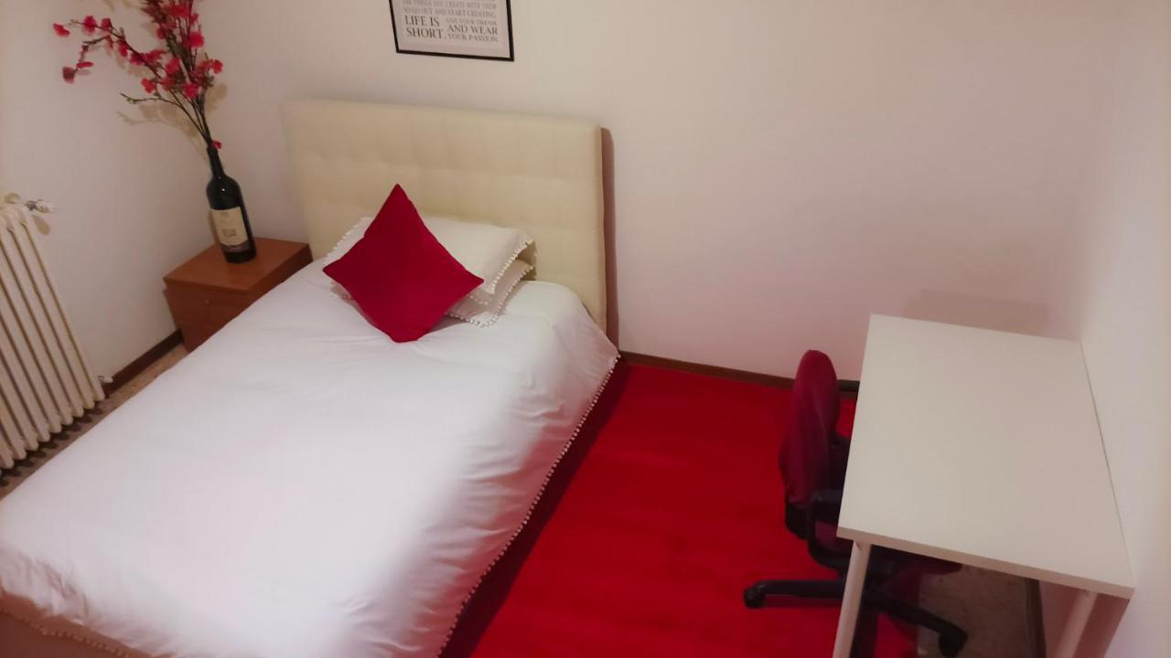 Unique & Beautiful Bedroom In Central Of Florencja Zewnętrze zdjęcie